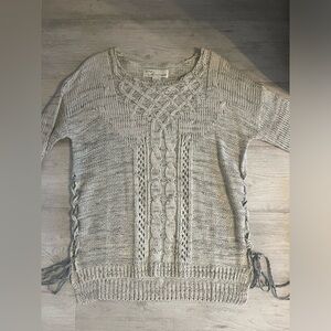 Vintage Havana grey and creame sweater tie down the side